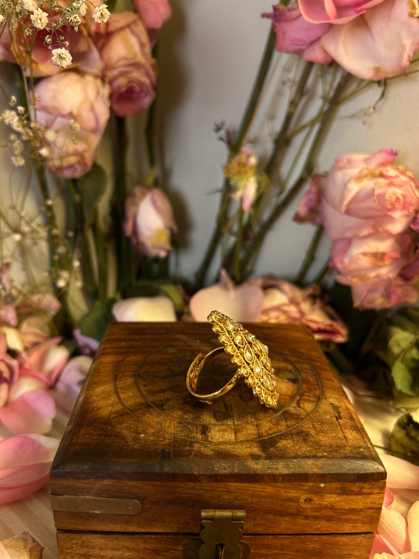 Kundan ring
