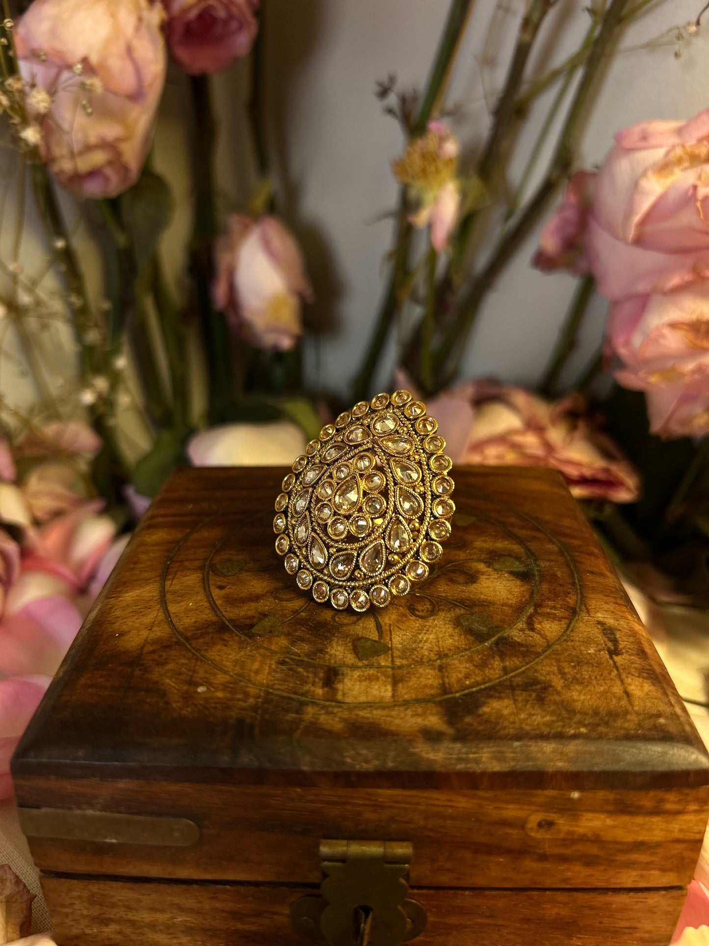 Kundan ring
